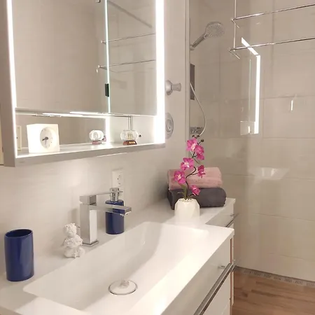 Nahe Airport Ber/ Adlershof Apartment *
