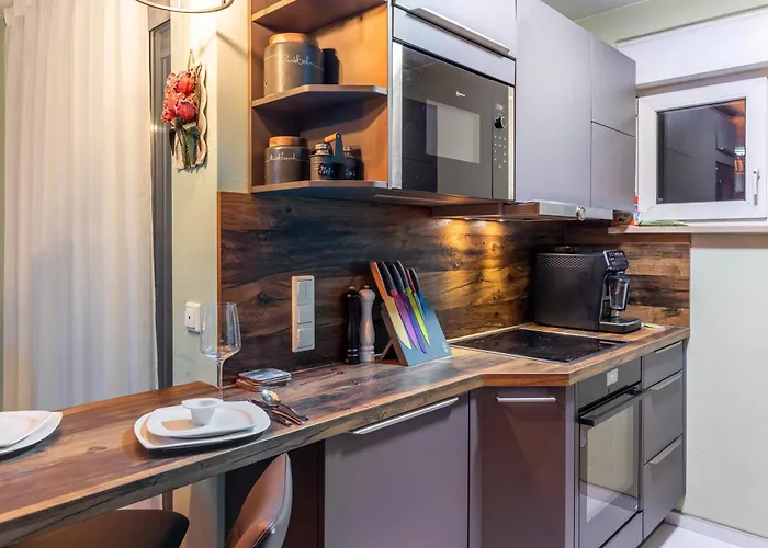 Nahe Airport Ber Adlershof 쇼네펠드